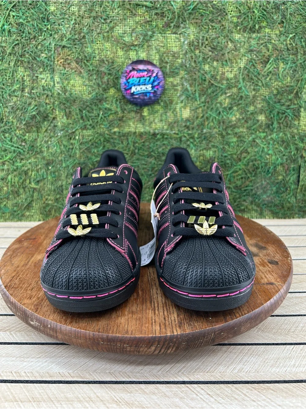 Adidas Superstar Core Black Gold Red